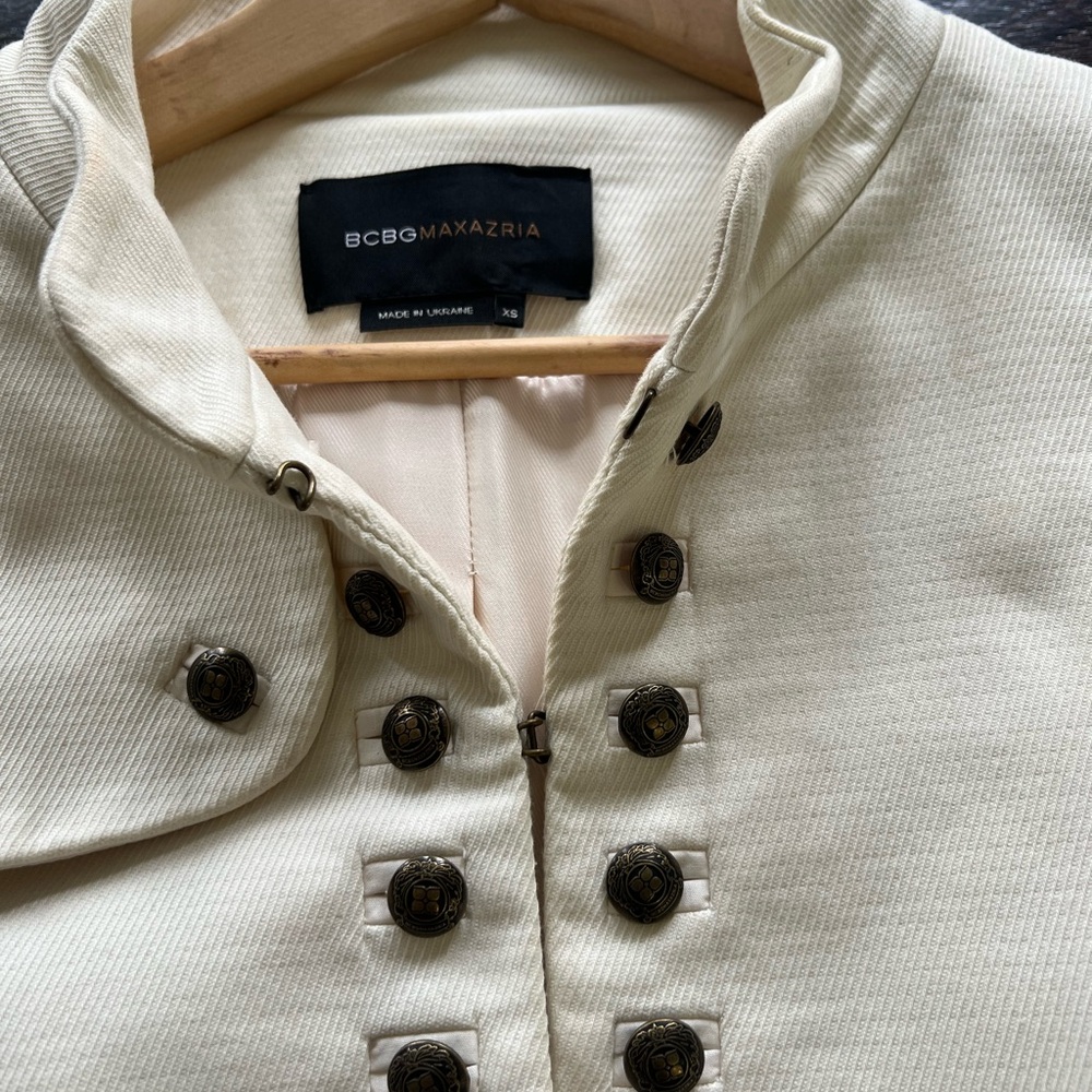 BCBGMaxAzria Ivory Button-Up Jacket - Picture 3 of 7